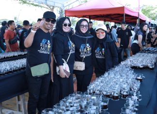 Dukung Rekor MURI Minum Kopi dengan Gula Aren Oleh Peserta Terbanyak, Palapa Sablon Bangga Jadi Bagian Sejarah Bulukumba