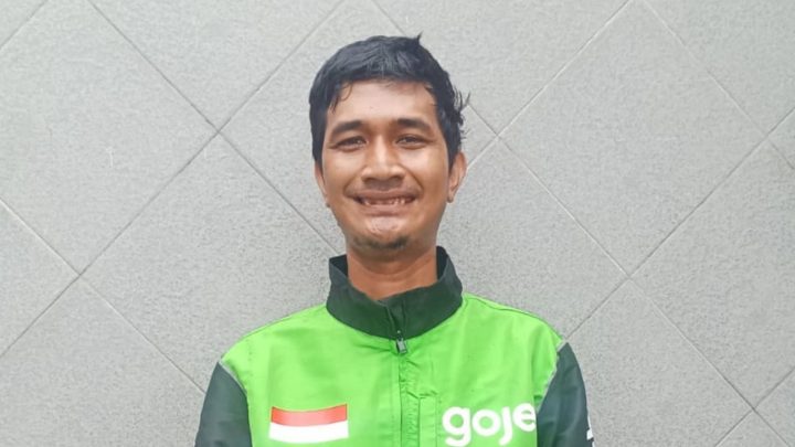 Sepuluh Tahun Jadi Ojol, Fikri Ibrahim Buktikan Ketulusan Bisa Berbuah Penghargaan berita terkini