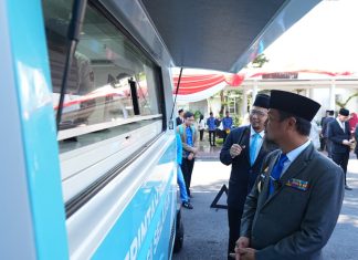 Gubernur Sulsel Luncurkan Layanan Dukcapil Bergerak, KTP Bisa Dicetak di Tempat