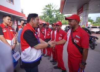 Pastikan Kesiapan Sarfas Operasional, Direksi Pertamina Patra Niaga Pantau Bareng SPBU di Makassar