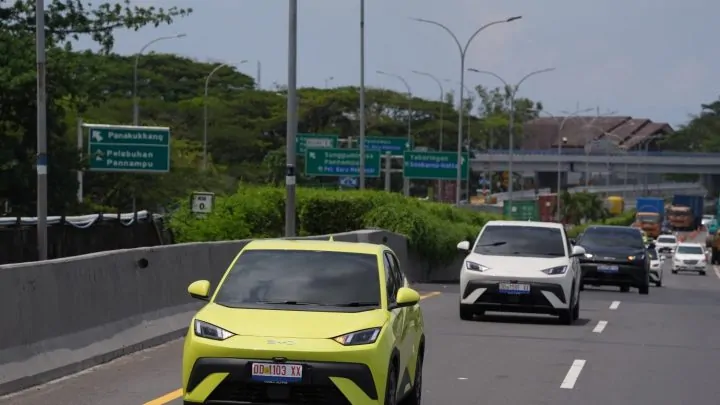 Menembus Kota dan Karst: BYD ATTO 1 di Jalur Makassar--Maros kota makassar