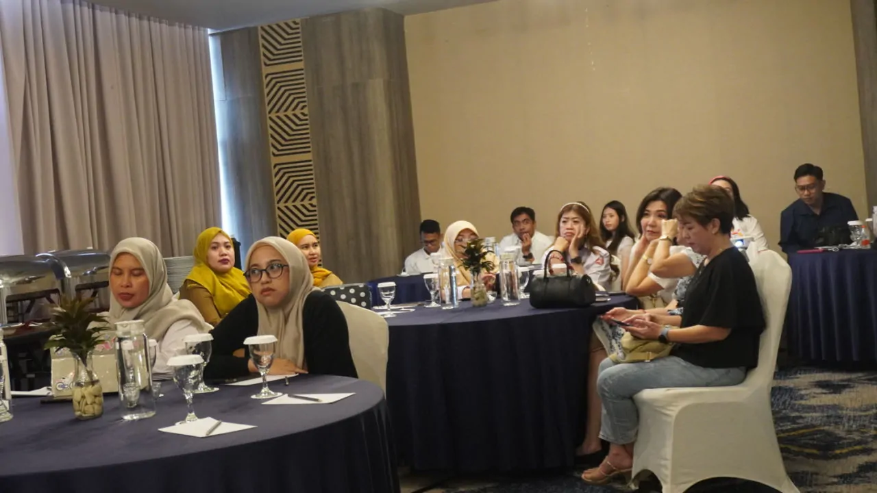 Teknologi Terbaru Kencangkan Kulit Tanpa Bedah dari Profira Clinic Meriahkan Perayaan HUT Ke-15