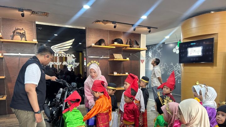 Siswa TK Islam Al-Azhar 34 Makassar Rayakan HUT Kota Makassar ke-418 di Asmo Sulsel tk islam al azhar 34 makassar
