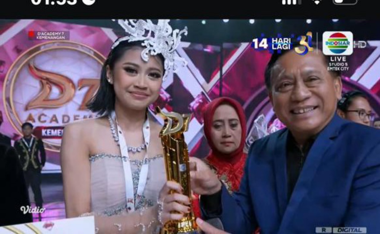 Dulu Bantu Ibunya Jualan Eskrim, Kini Tasya Jadi Juara I Dangdut Academy 7 Indosiar