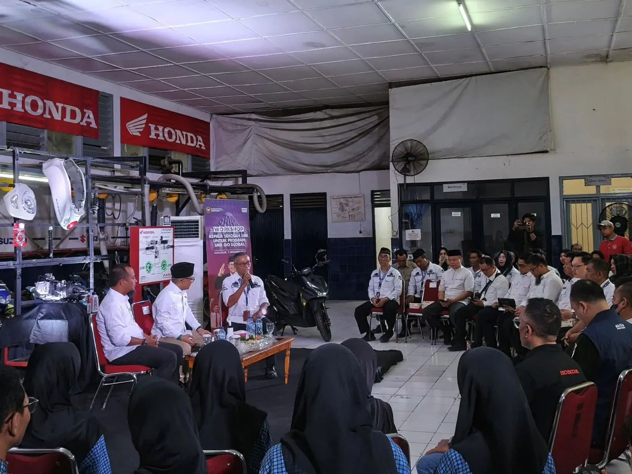 Menko PMK Kunjungi SMK Binaan Asmo Sulsel, Dukung Program SMK Go Global
