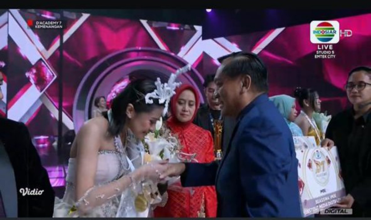 Dulu Bantu Ibunya Jualan Eskrim, Kini Tasya Jadi Juara I Dangdut Academy 7 Indosiar