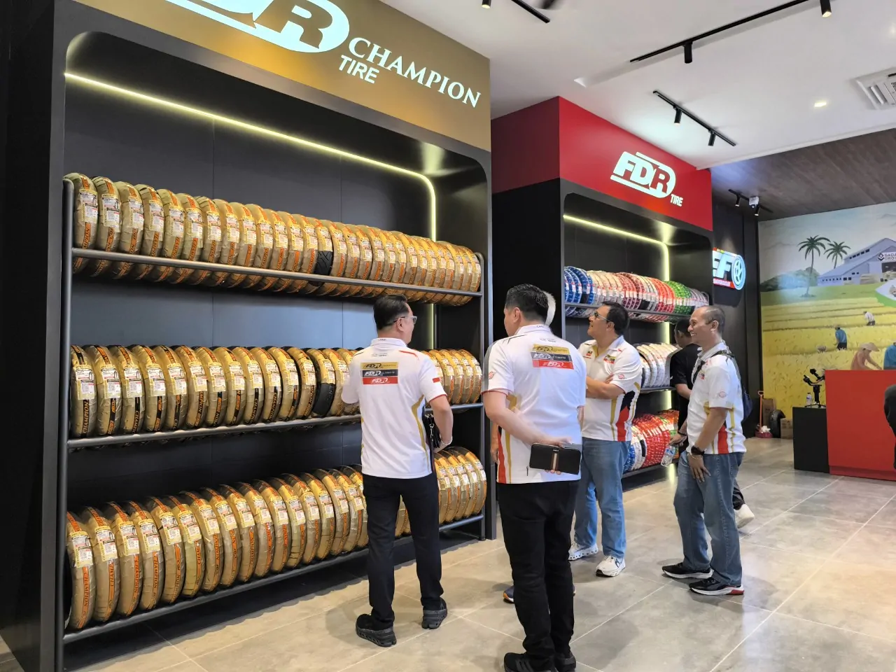 Exclusive FDR Outlet Resmi Buka di Makassar, Saatnya Berburu Promo Ban Motor