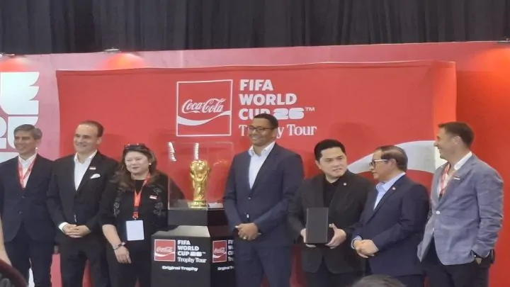 Trofi Piala Dunia Singgah di Jakarta, FIFA Kirim Sinyal ke Indonesia indonesia