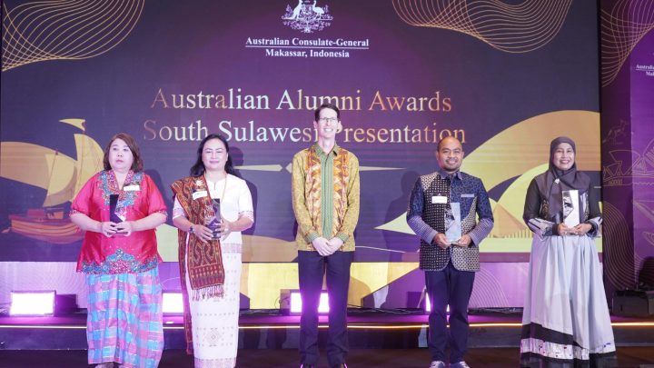 Kadis Koperas Jeneponto, Mernawati Terima Penghargaan Collaboration Partnership Award dari Konsulat Jenderal Australia Kadis Koperas