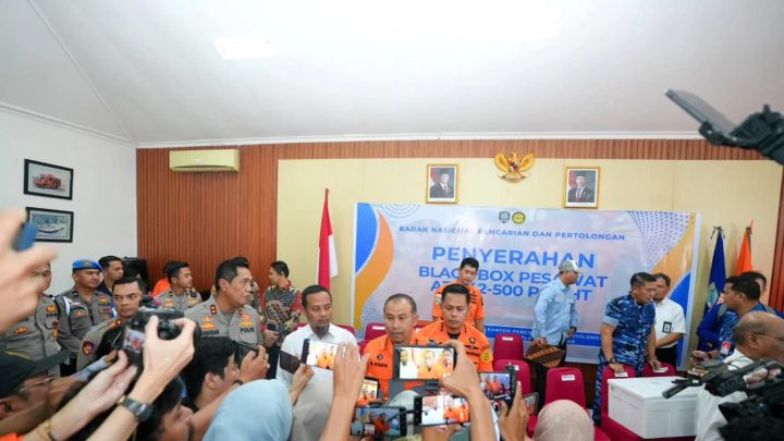 Operasi SAR Pesawat ATR 42-500, Tim Temukan Sembilan Pack Body Part Operasi SAR