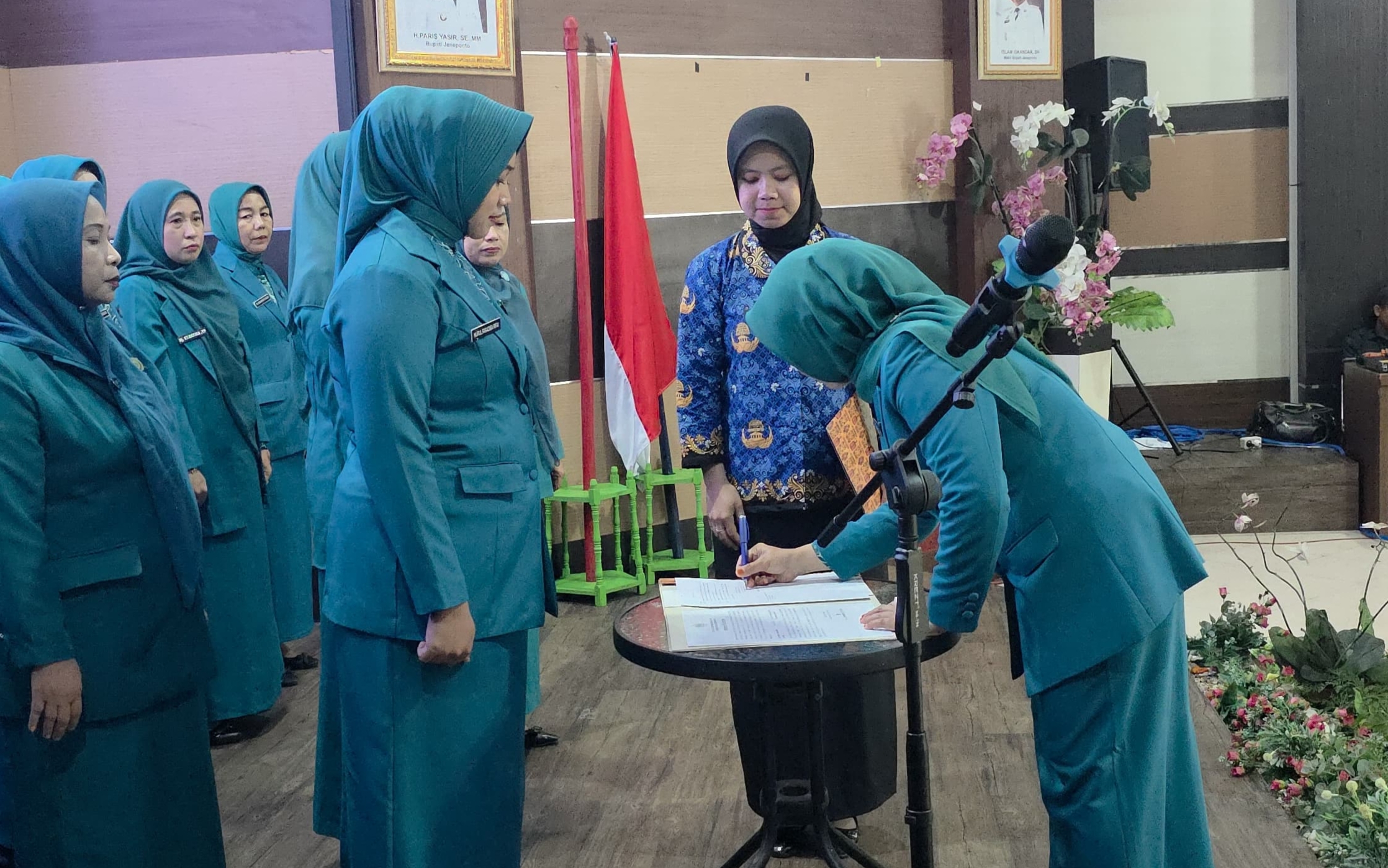 Ketua Serta Pengurus TP PKK Kecamatan dan Kelurahan di Jeneponto Resmi Dilantik