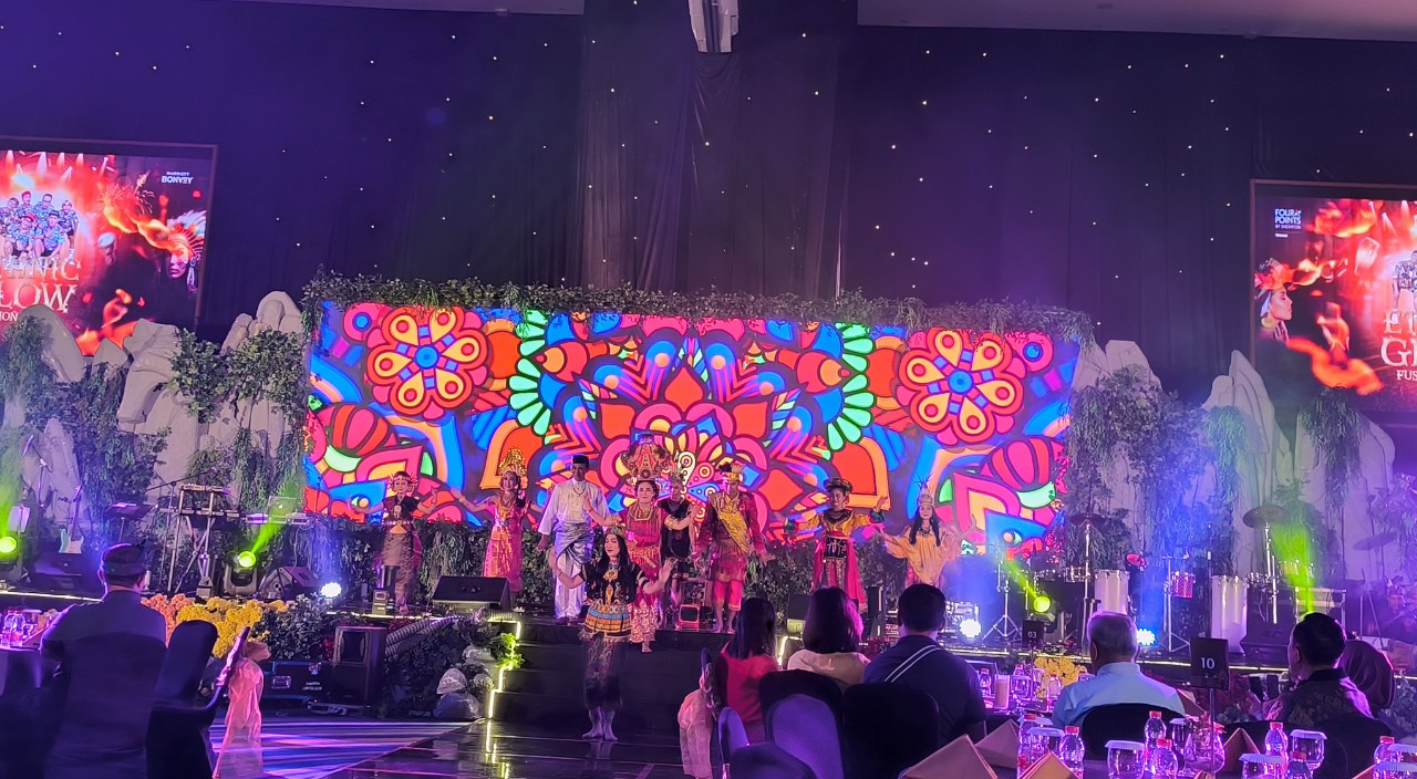 Nuansa Etnik dengan Sentuhan Modern di Tengah Perayaan Malam Tahun Baru di Four Points by Sheraton Makassar