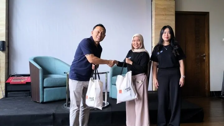 Four Points by Sheraton Makassar Salurkan Donasi Hasil Program RTG ke YSPA Four Points By Sheraton Makassar