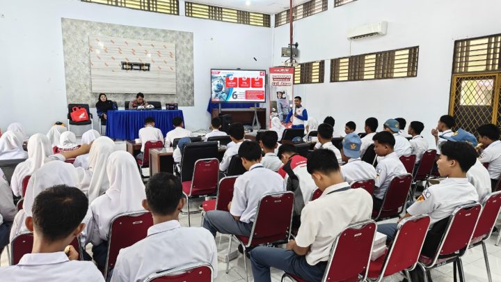 Asmo Sulsel Edukasi Bersama Polres Gowa Lakukan Safety Riding Kepada Siswa SMKN 4 Gowa asmo sulsel