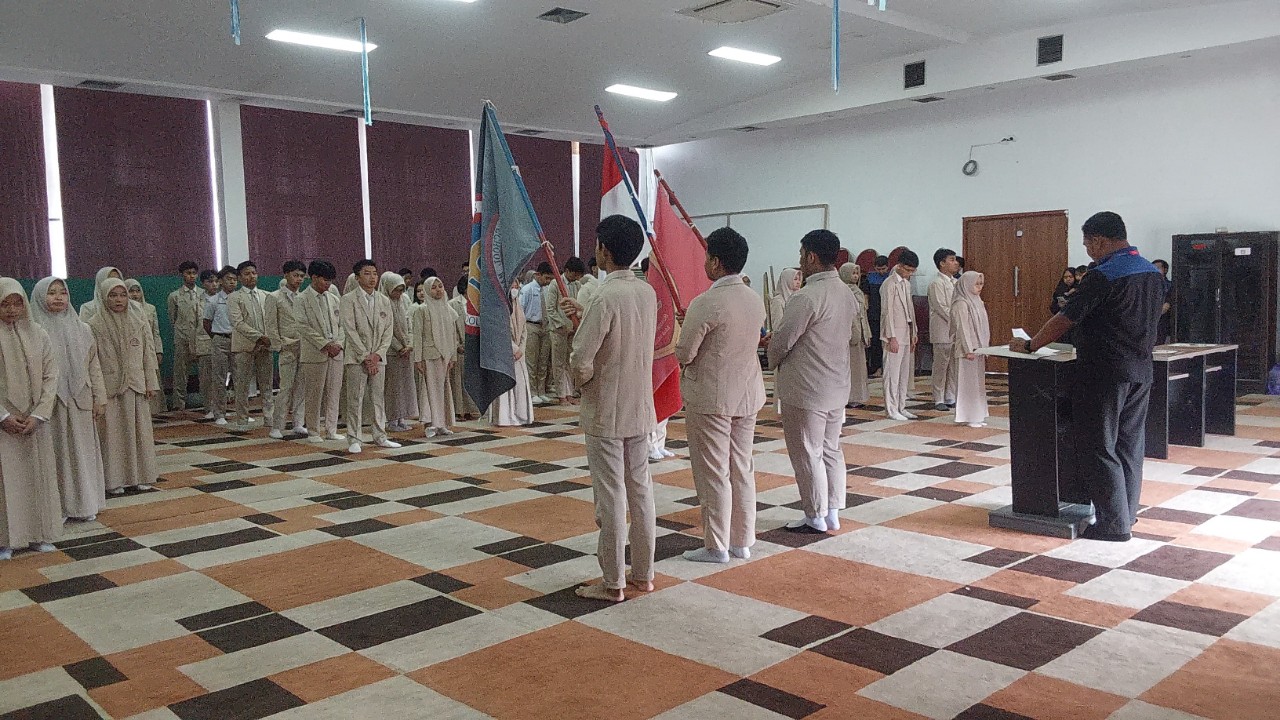 Pengurus OSIS dan MPK SMA Bosowa School Makassar Resmi Dilantik, Ketua Ajak Pengurus dan Siswa Bergerak Bersama