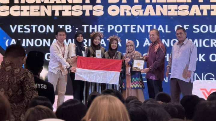 Dukungan Gubernur Sulsel Antar Siswa SMAN 1 Bantaeng Raih Medali Emas di Ajang STEM Thailand Pemprov Sulsel