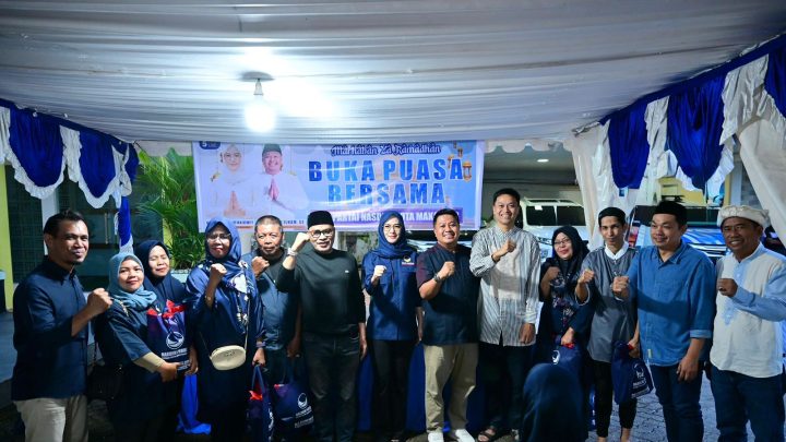 NasDem Makassar Bukar Bersama dan Berbagai Ratusan Paket Sembako ke Masyarakat NasDem