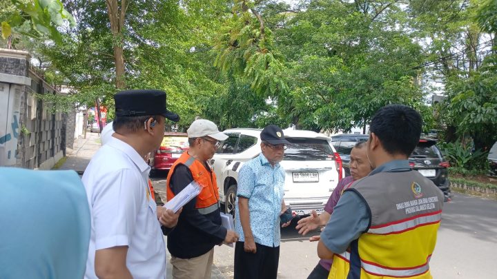 Komisi D DPRD Sulsel Uji Ketebalan Aspal Proyek Jalan Hertasning Makassar Komisi D DPRD Sulsel