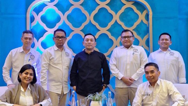 Puluhan Hotel di Makassar Bersatu, IHGMA Sulsel Bagikan Ratusan Paket Buka Puasa Lewat Program Jumat Berkah IHGMA Sulsel