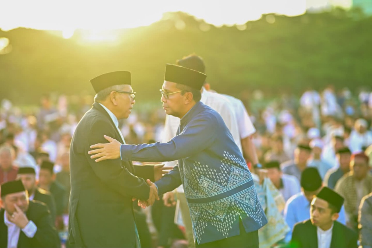 Momen Idul Fitri di Karebosi, Danny Pomanto, IAS dan Appi Salat Id Satu Saf
