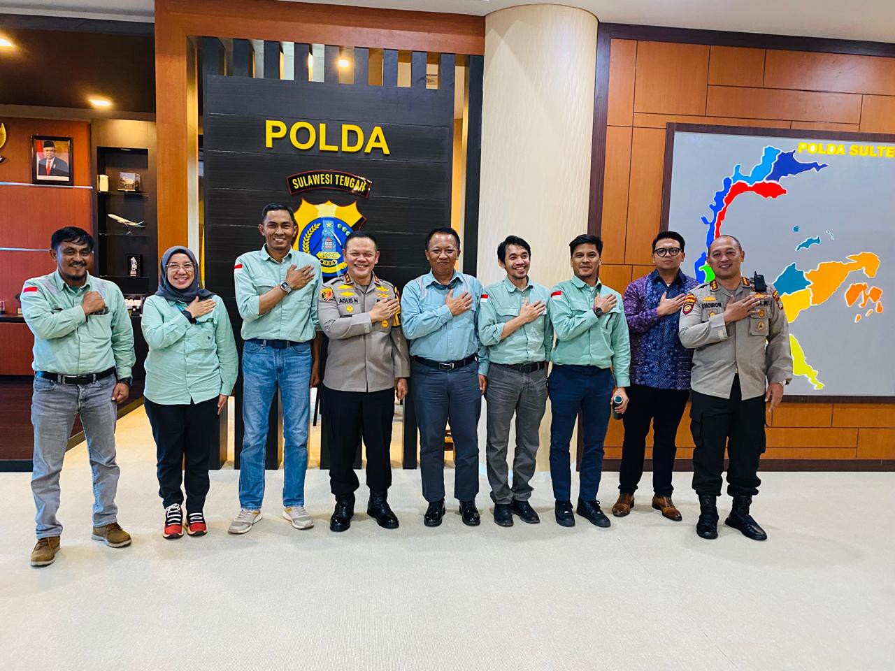 Menembus Dunia Tambang: Kisah Asriani Amiruddin dan Makna Hari Perempuan Sedunia