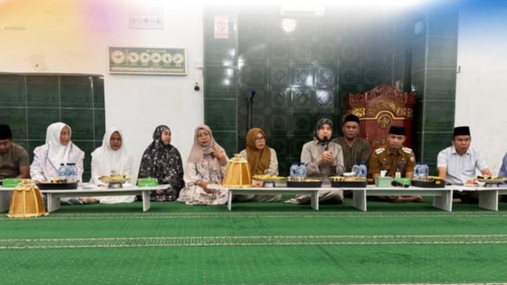 Kadis Pertanahan Sri Susilawati Dampingi Wawali Makassar Safari Ramadan Kadis pertahanan Makassar