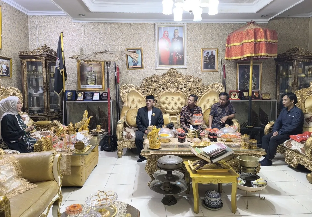 Lembaga Adat Kerajaan Matano Silaturahmi di Kediaman Mendiang Raja Gowa ke-38, Menjaga Persaudaraan Lama