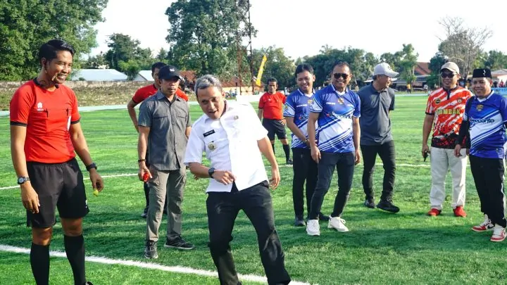 Paris Yasir Resmi Membuka Turnamen Bupati Cup I, Kecamatan Arungkeke Tumbangkan Bontoramba di Partai Perdana