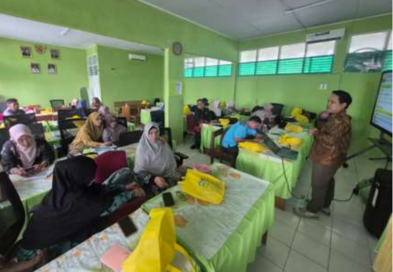 Pengabdian Kepada Masyarakat: UNM Sukses Melaksanakan Pelatihan Budidaya Tanaman Secara Kultur Jaringan di SMKN 3 Takalar