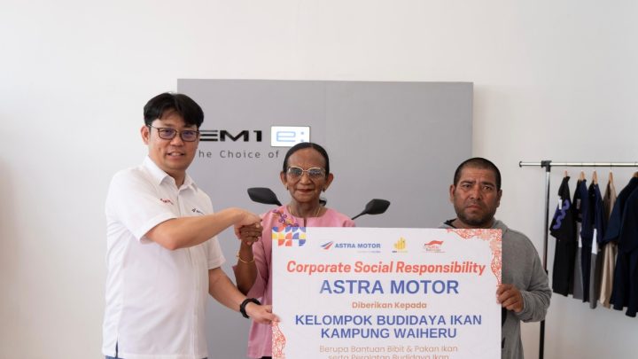 Asmo Sulsel Perkuat Ekonomi Pesisir, Salurkan 2.000 Bibit Ikan ke Waiheru Ambon Astra Motor