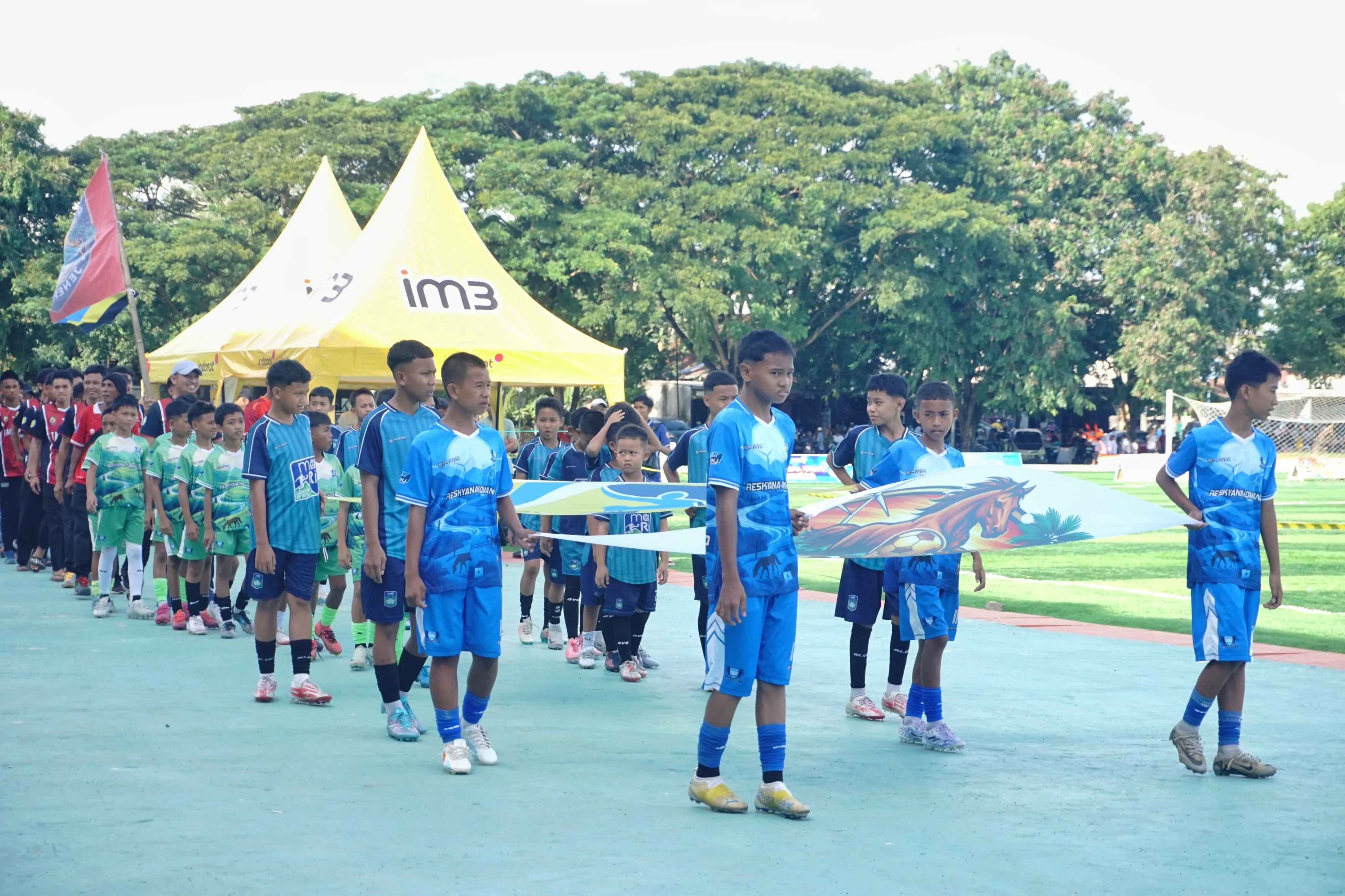 Paris Yasir Resmi Membuka Turnamen Bupati Cup I, Kecamatan Arungkeke Tumbangkan Bontoramba di Partai Perdana