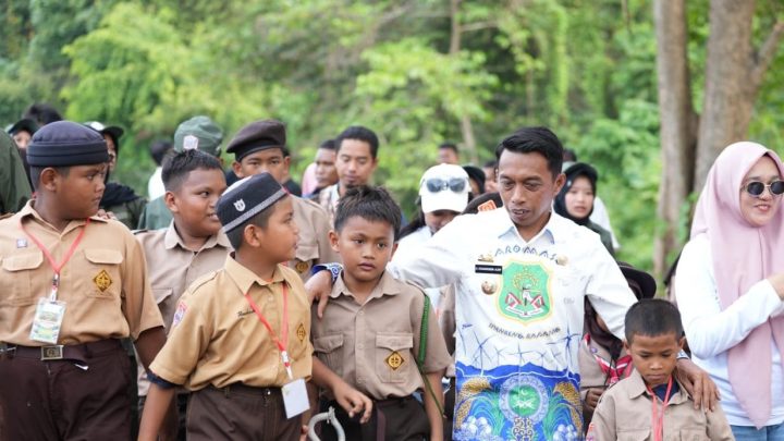 Bupati Syaharuddin Beri Pesan Motivatif Menjadi Pemimpin kepada Ratusan Siswa di Sidrap Pemda Sidrap