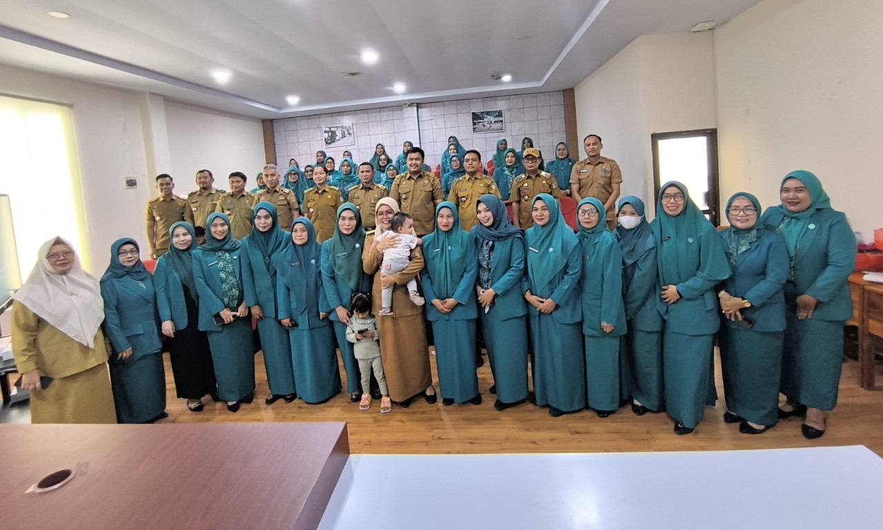 Camat Ujung Pandang Tekankan Evaluasi Program PKK dan Penguatan Kolaborasi