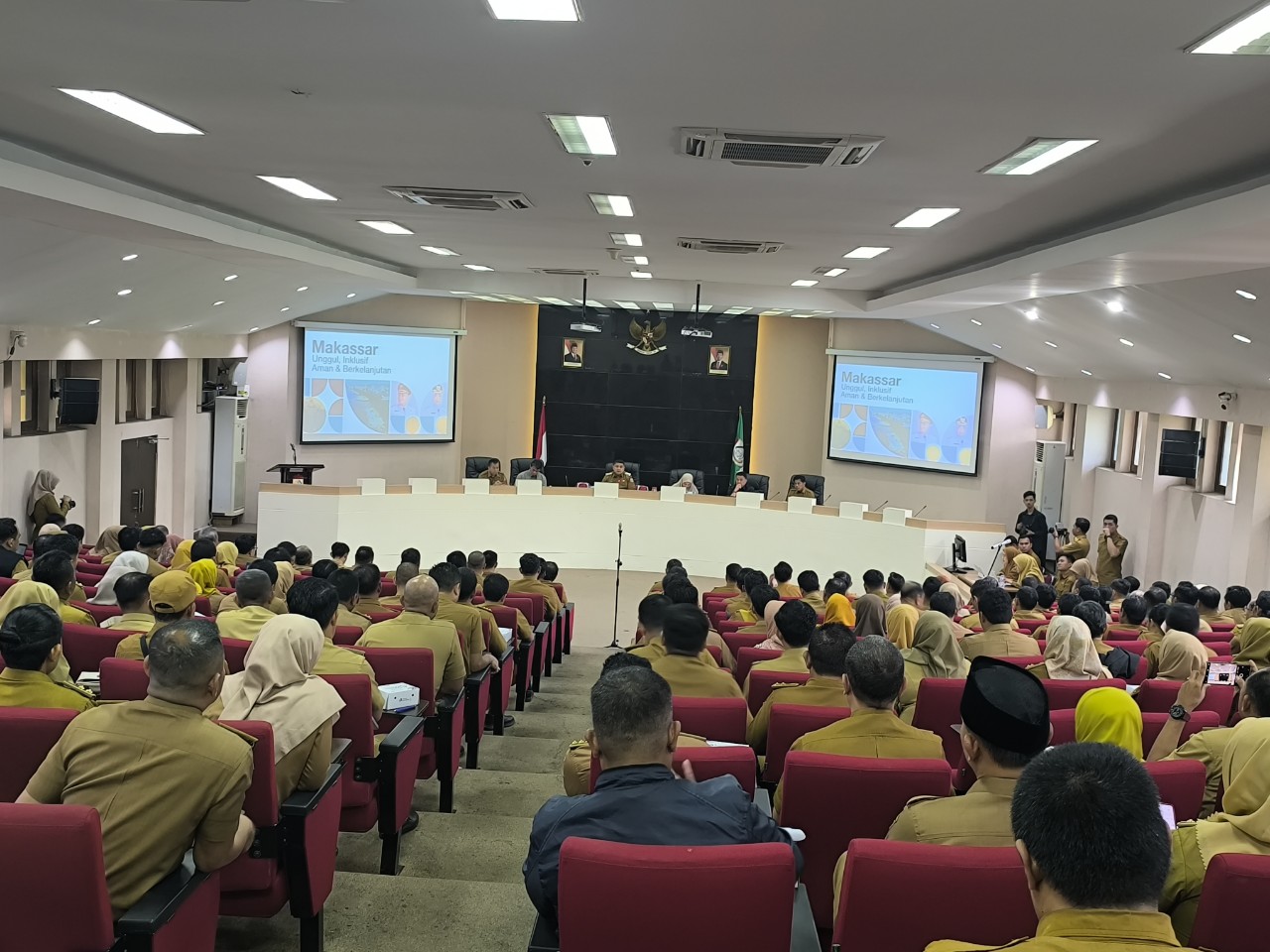 Walikota Makassar Ingatkan Camat dan Lurah: Pemerintahan Harus Solid dan Tidak Ada yang Tertinggal