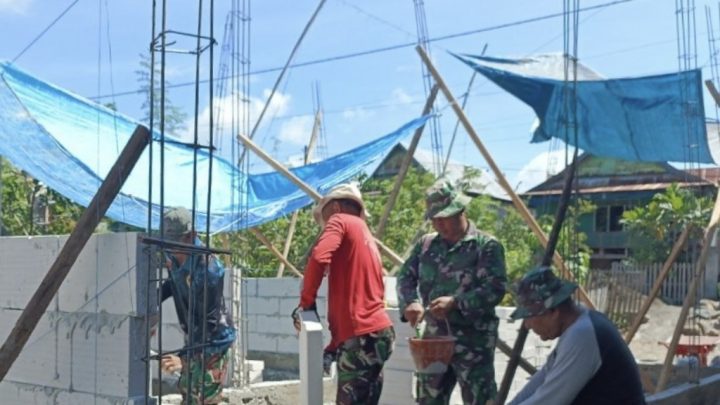 Dari Tangan TNI, Polri Bersama Rakyat Pembangunan RLH Menunjukkan Kemajuan Dari Tangan TNI