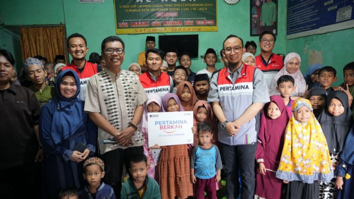 Pertamina Patra Niaga Sulawesi Perkuat Kepedulian Sosial Lewat Program BERKAH Pertamina BERKAH
