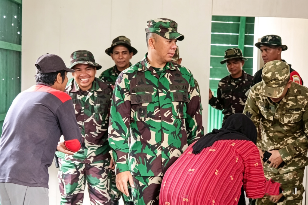 Air Mata Haru Menetes di Tangan Danrem 141 Toddopuli, Rumah Nyaris Rubuh Kini Kokoh Berkat TMMD Ke-128