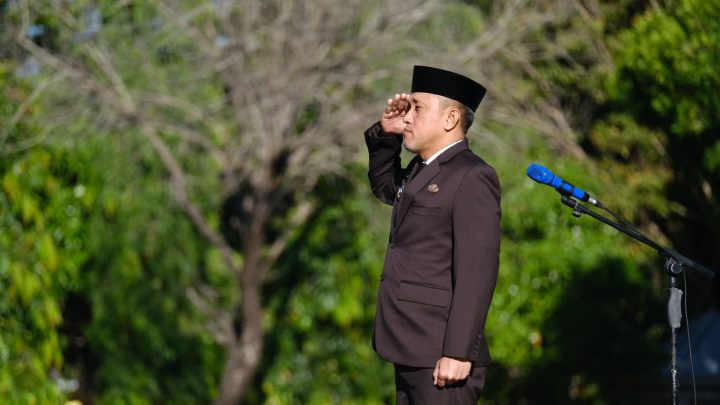 Upacara Hardiknas, Bupati Tegaskan Komitmen Pemkab Jeneponto Mencetak Generasi Emas Upacara Hardiknas