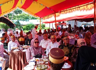 Lembaga Adat
