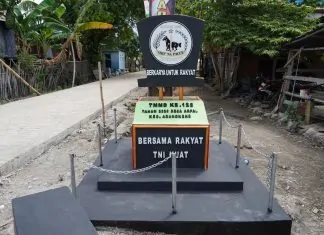 Berdiri Megah di