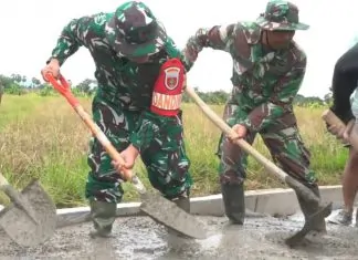 Di Balik Sekop