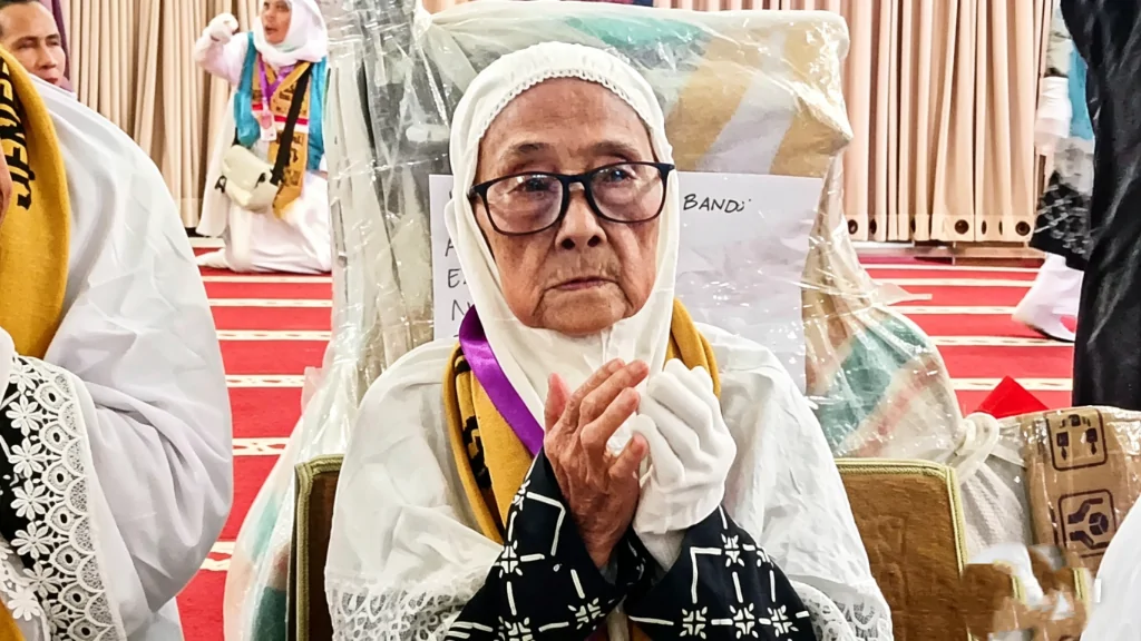 Tujuh Tahun Penantian, Impian di Usia Senja, Sali Binti Bando Catat Sejarah JCH Tertua Jeneponto