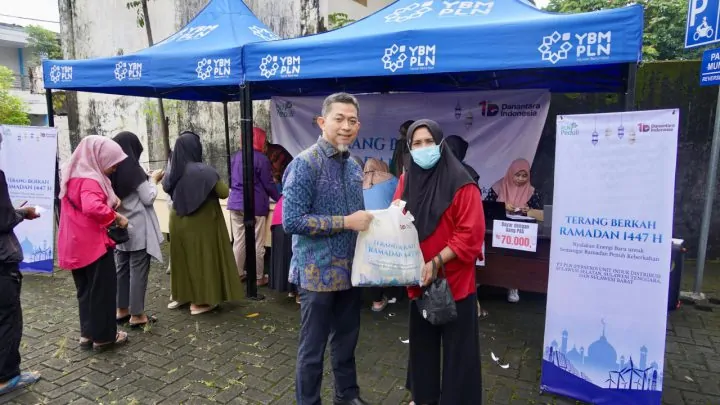 Program TJSL Terang Berkah Ramadan PLN Sulselrabar Mulai Tersalurkan untuk Masyarakat Kurang Mampu Tjsl terang berkah ramadan