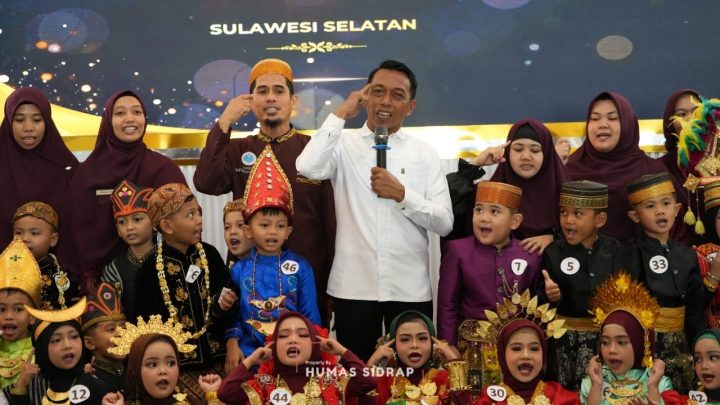 TKIT Nurul Uswah Tandutedong Lepas 51 Anak Didik, Bupati Minta Anak Sidrap Berani Berkompetisi Pemda Sidrap