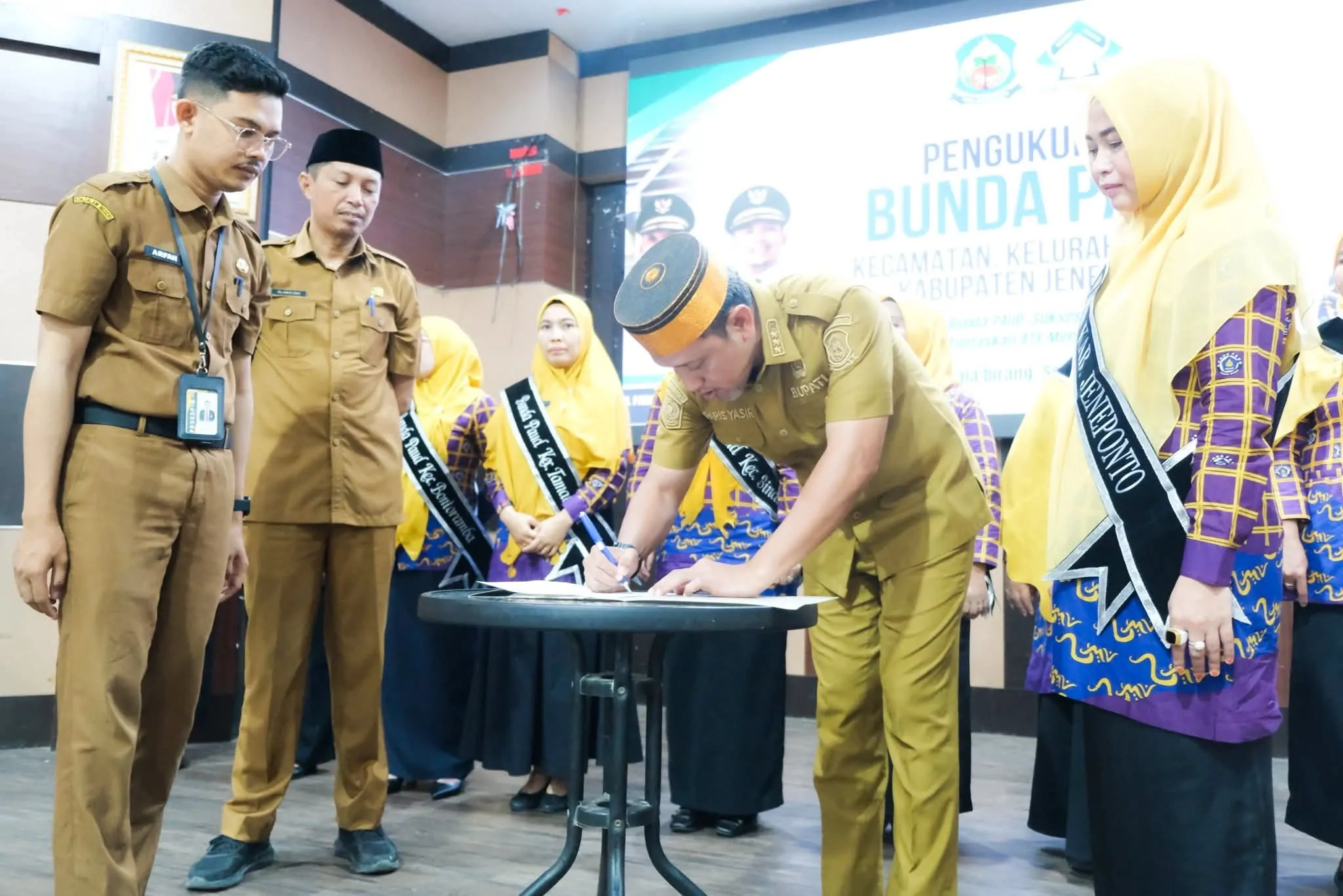 Hadiri Pengukuhan Bunda PAUD Kecamatan, Kelurahan dan Desa, Bupati Jeneponto Harap ini