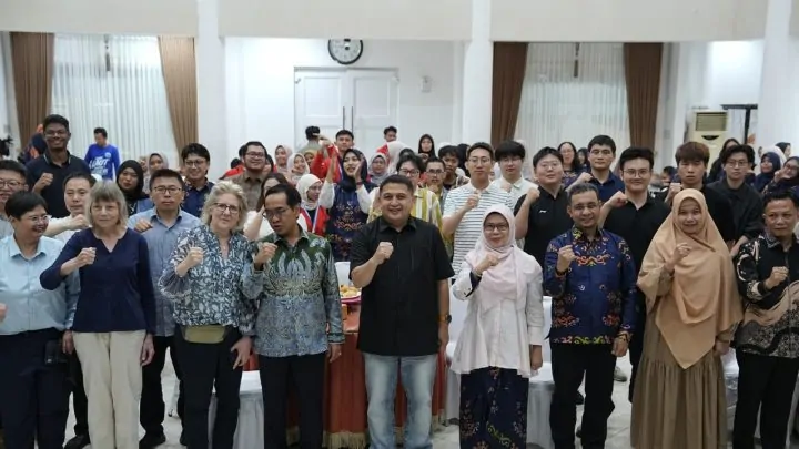 Wali Kota Makassar Jamu Akademisi Dunia dalam Gala Dinner Simposium Internasional Kelautan dan Perikanan Wali Kota Makassar