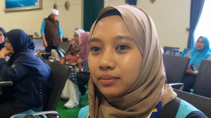 Simak Cerita Husnul, Jamaah Haji Termuda Soppeng Didepan Menteri Haji dan Umrah Simak Cerita Husnul