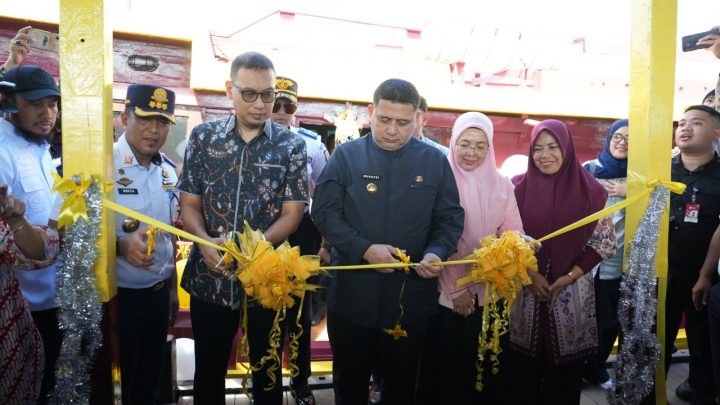 Pemkot Makassar Hadirkan Pete-pete Laut Gratis untuk Pelajar, Nakes, dan Warga Kepulauan Pete-pete Laut Makassar
