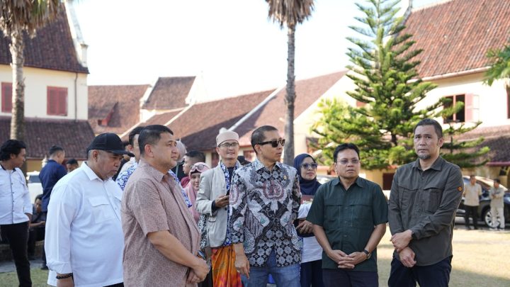 Munafri Dampingi Fadli Zon Tinjau Benteng Rotterdam, Revitalisasi Ditargetkan Dimulai Tahun Ini Fadli Zon Benteng Rotterdam