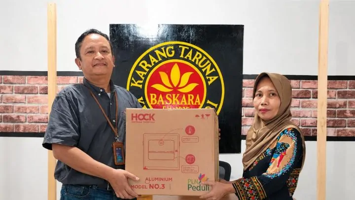 PLN Sulselrabar Hadirkan Program TJSL Penguatan UMKM Kendari Caddi untuk Mendukung Pertumbuhan Ekonomi Lokal PLN Sulselrabar